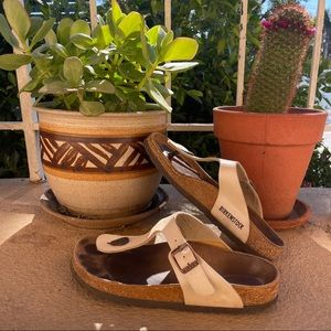 Birkenstock Gizeh Sandals - Rose Gold - 38 / 7-7.5